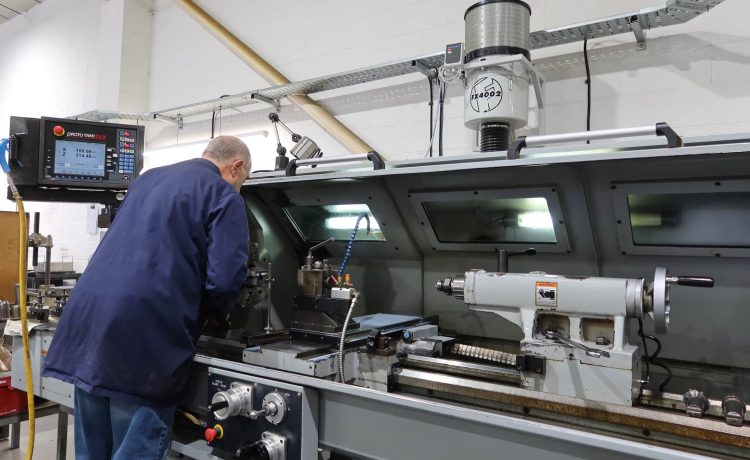 CNC turning & machining of large parts & plates