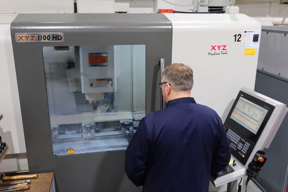 Large Part Machining Leeds, York, Huddersfield, Doncaster, Yorkshire & UK