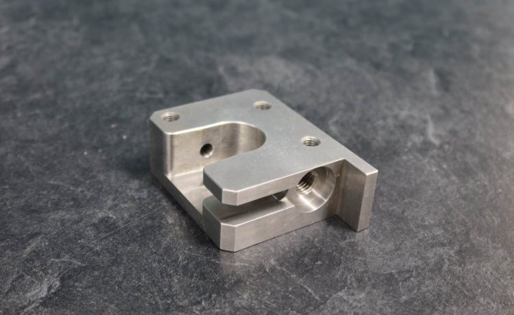 CNC machining of mild & stainless steels UK